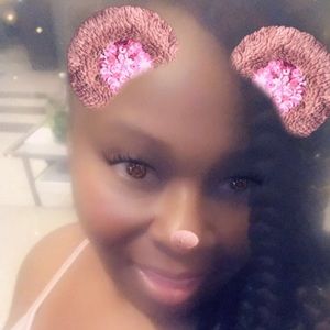 Meet your Posher, Lakisha